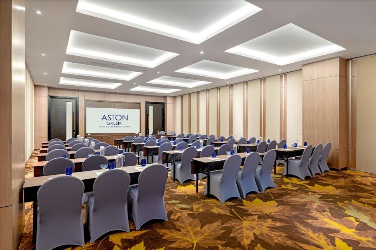 Aston Gresik Hotel & Conference Center Kültér fotó