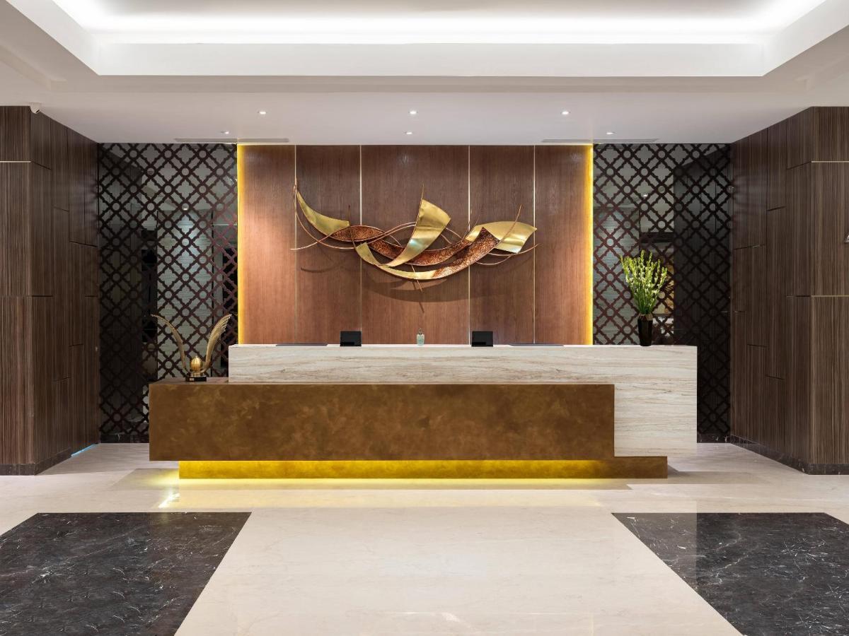 Aston Gresik Hotel & Conference Center Kültér fotó